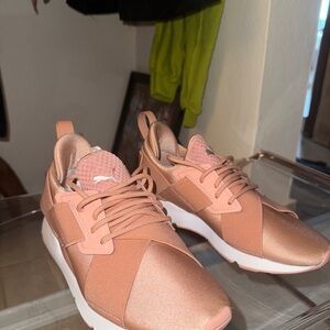 Puma Pink Sneakers Sleek Design Athletic Style